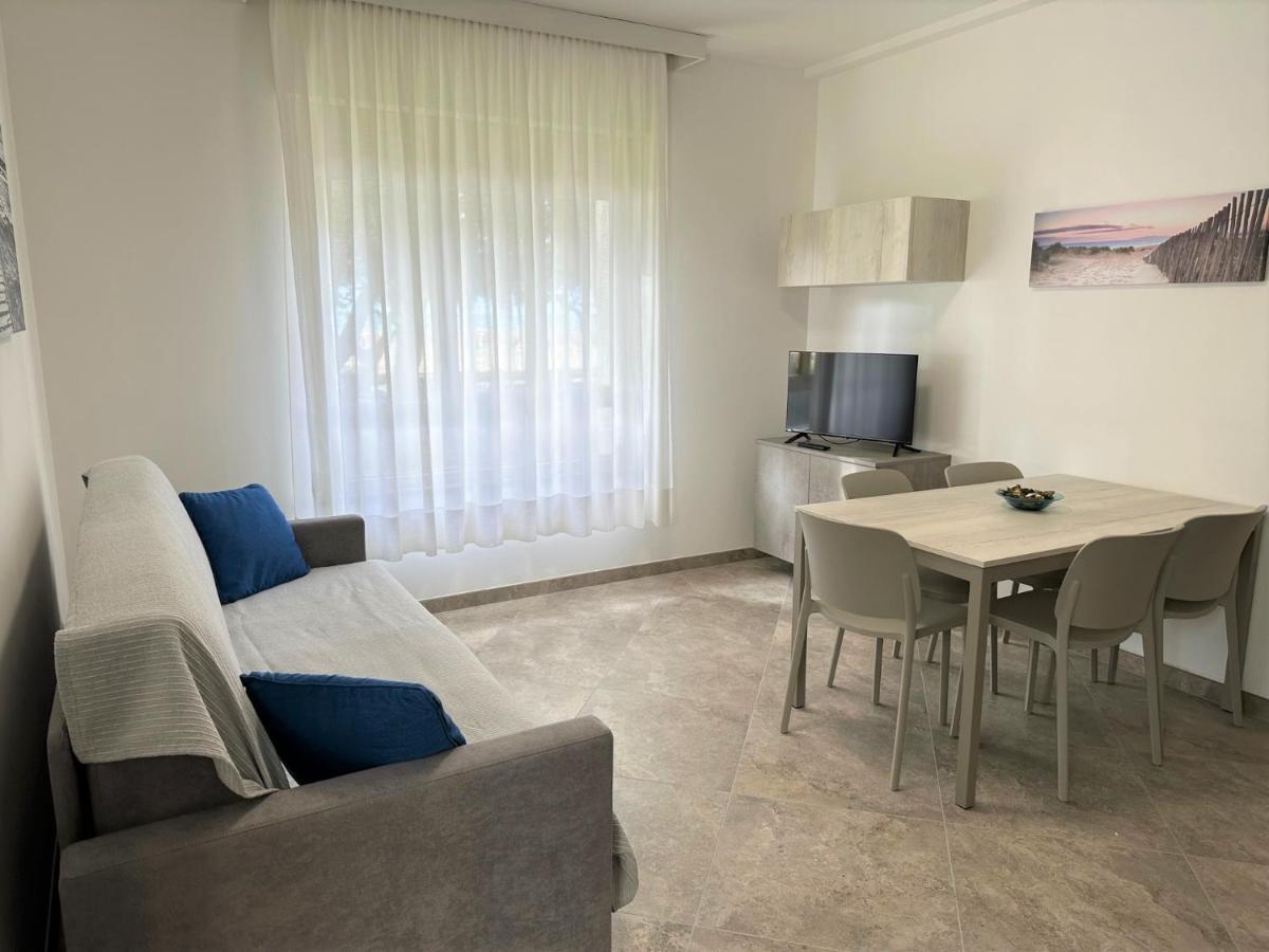 Blu Residence Линяно Сабиадоро Екстериор снимка